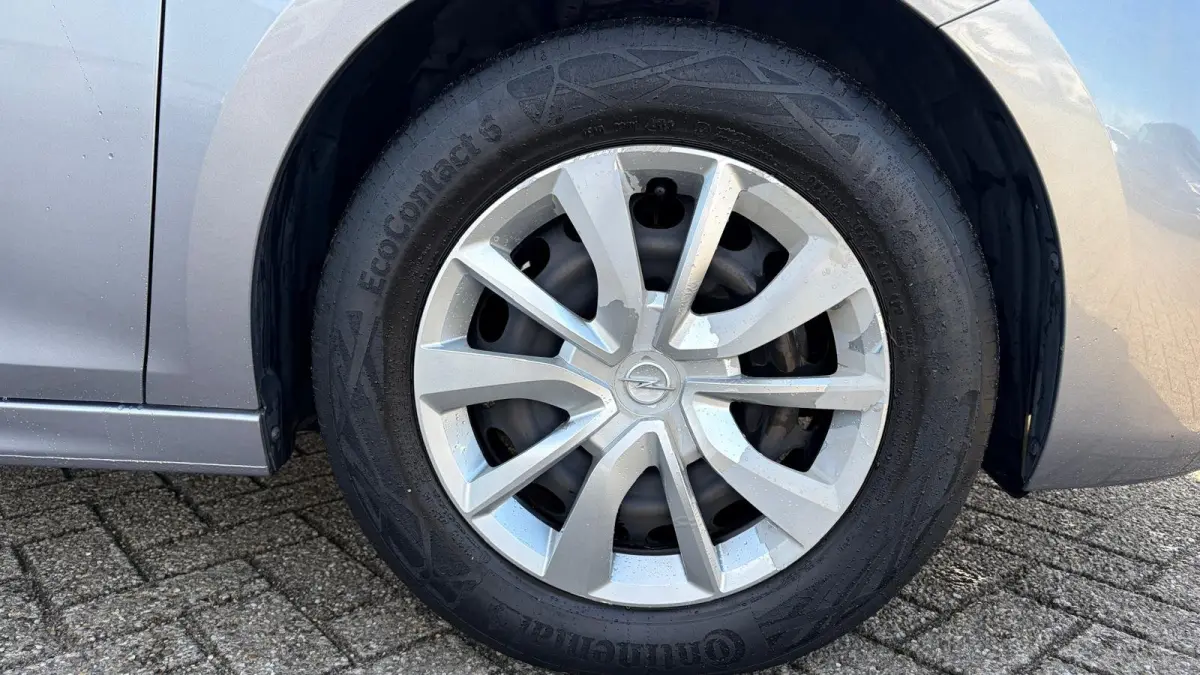 1.2 75PK EDITION / AIRCO / BLUETOOTH / CRUISECONTROL / ORG. NL !!
