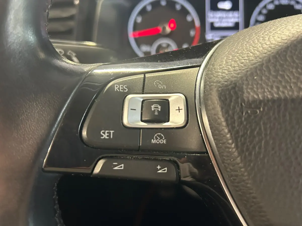 1.0 TSI Comfortline Navigatie | Airco | Cruise | Bocht verlichting