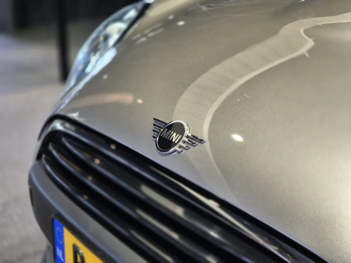 1.5 One Salt Volleder | Navigatie | CarPlay  | Leder | Stoelverwarming | LED