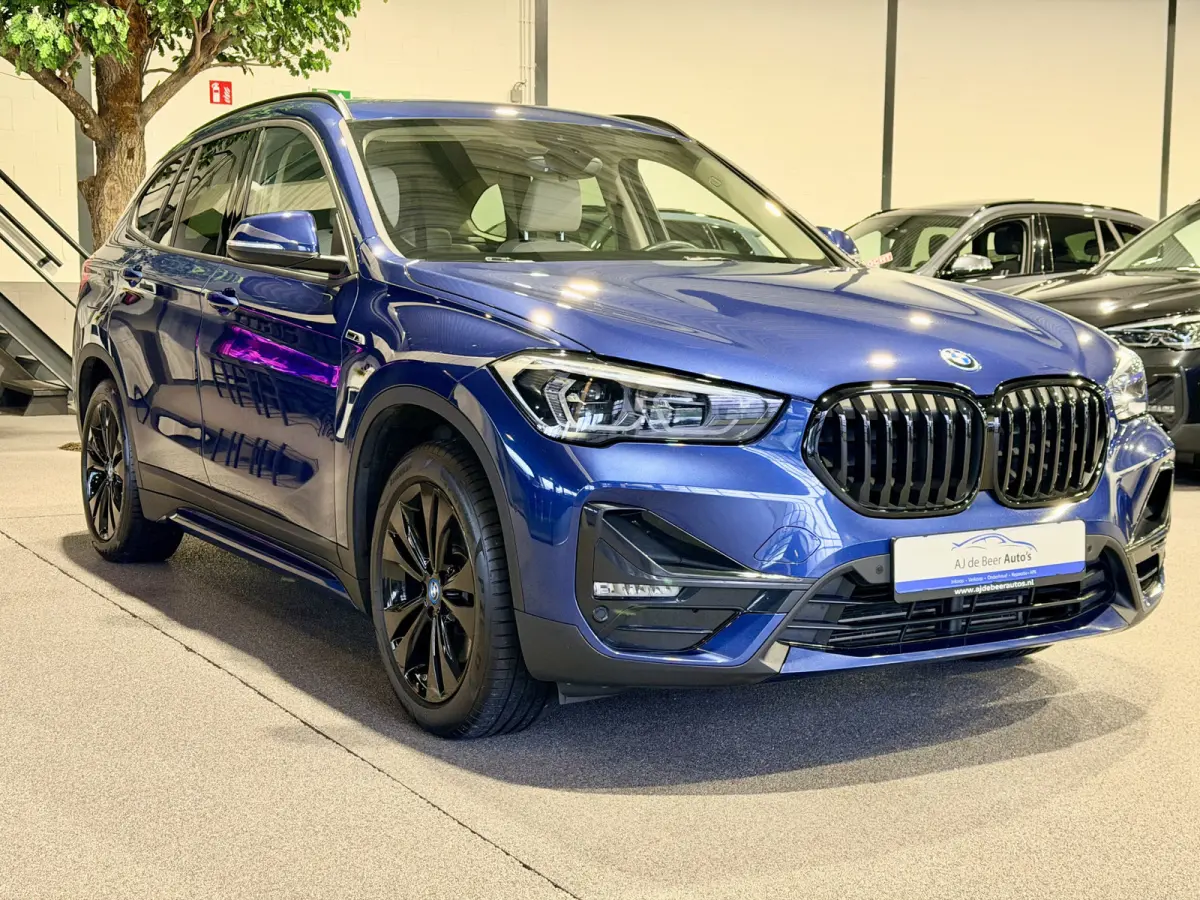 xDrive25e Executive Sportline | Camera | Trekhaak | Crème leder