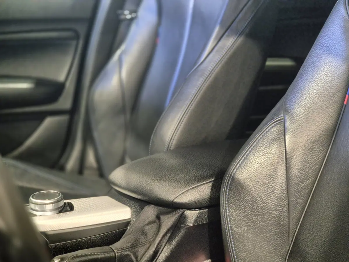 M-Sport Shadow Edition Camera | Leder | Stoelverwarming | Zwarte hemel | CarPlay | Cruise