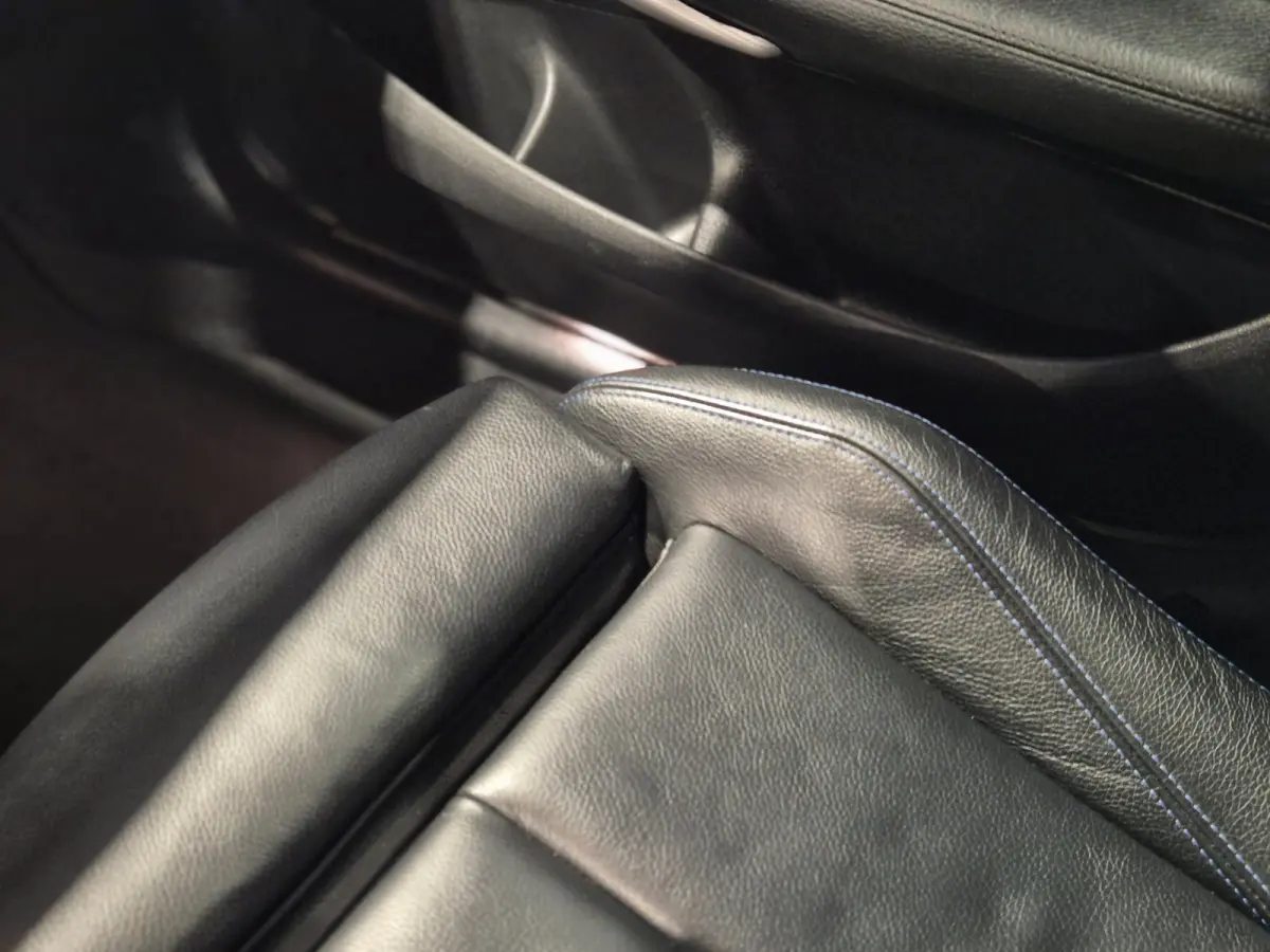 M-Sport Shadow Edition Camera | Leder | Stoelverwarming | Zwarte hemel | CarPlay | Cruise