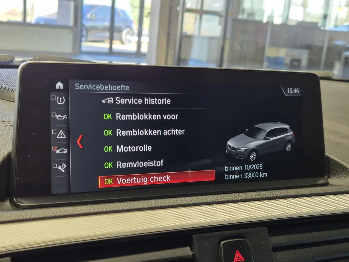 M-Sport Shadow Edition Camera | Leder | Stoelverwarming | Zwarte hemel | CarPlay | Cruise
