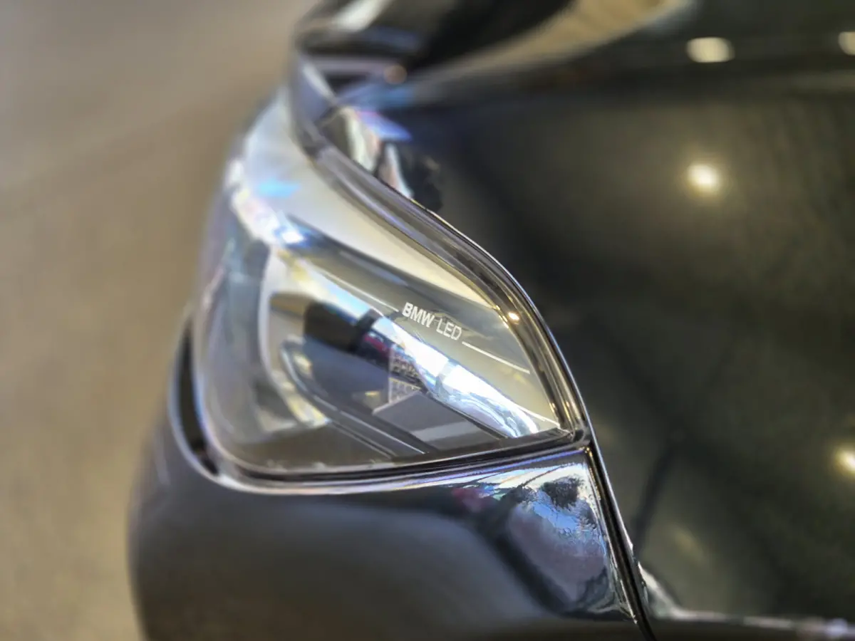 M-Sport Shadow Edition Camera | Leder | Stoelverwarming | Zwarte hemel | CarPlay | Cruise
