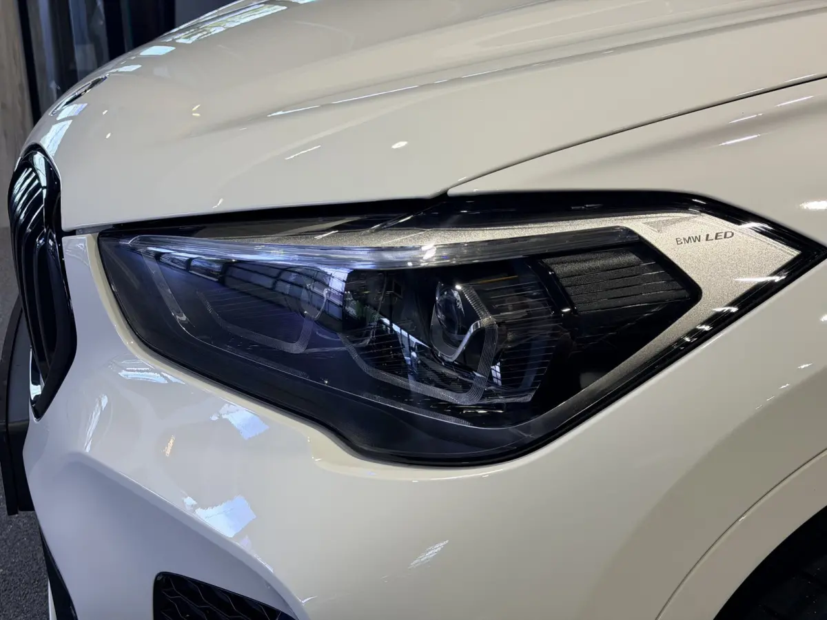 xDrive25e Executive M-Sport | 19” | Camera | Trekhaak | Stoelverwarming | 4x4