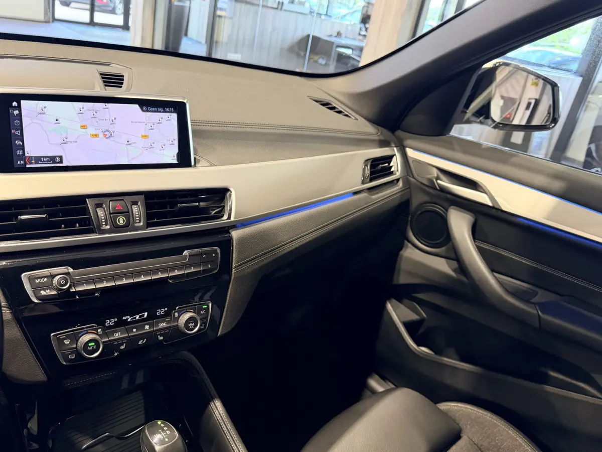 xDrive25e Executive M-Sport | 19” | Camera | Trekhaak | Stoelverwarming | 4x4