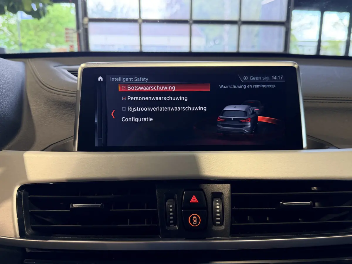 xDrive25e Executive M-Sport | 19” | Camera | Trekhaak | Stoelverwarming | 4x4
