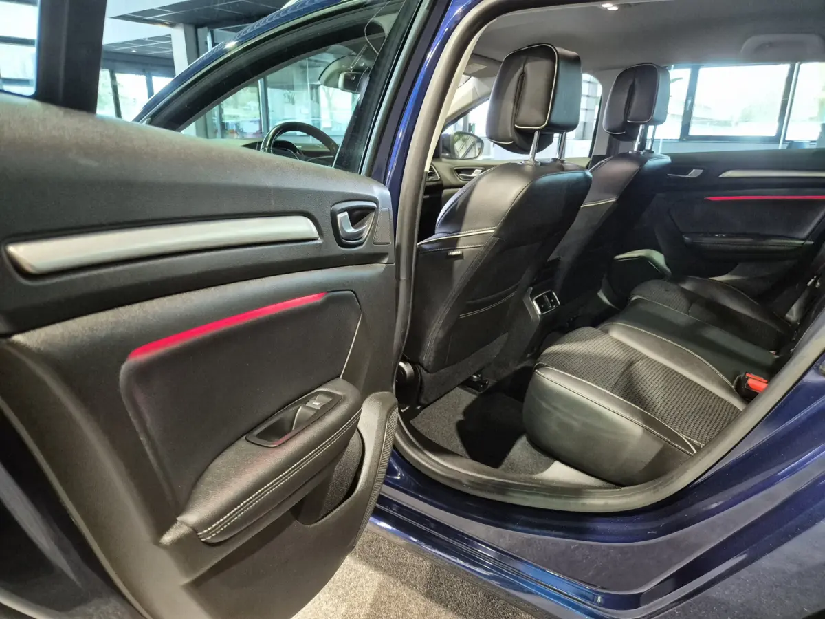 1.3 TCe Bose Automaat | Camera | Navigatie | Half-leder