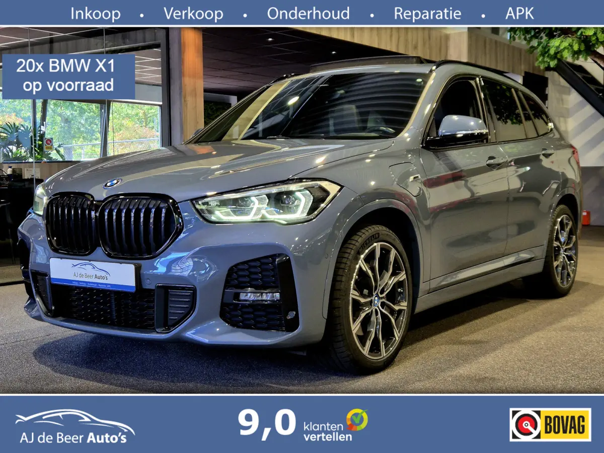 xDrive25e High Executive M-Sport | Panorama | 19” | Trekhaak | Camera | HUD | Stormbay metallic