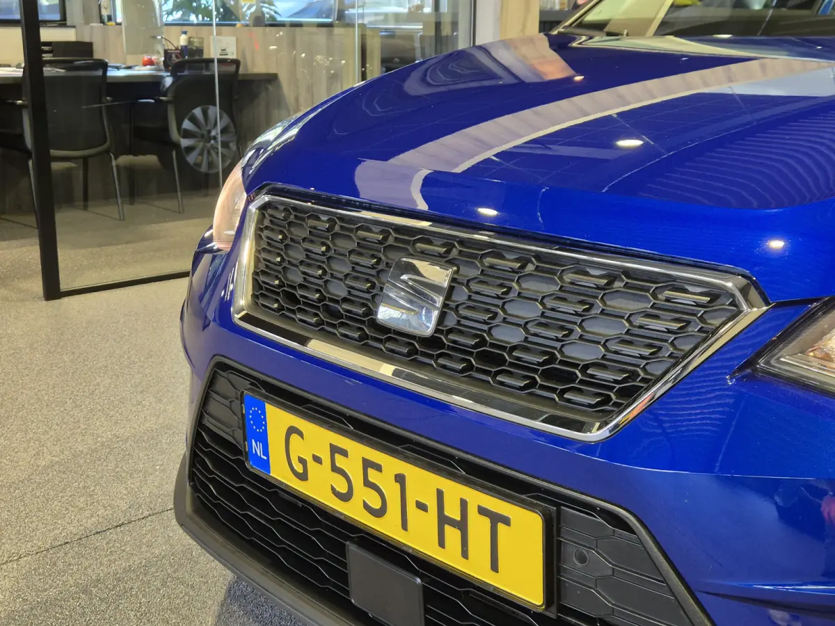 1.0 TSI Style Business Intense Two-tone | Trekhaak | Navigatie | Digitaal dashboard | Carplay-Android