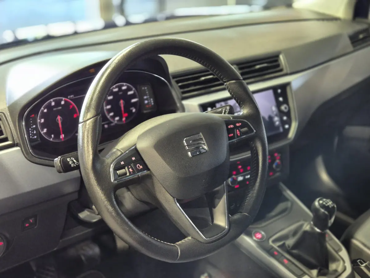 1.0 TSI Style Business Intense Two-tone | Trekhaak | Navigatie | Digitaal dashboard | Carplay-Android