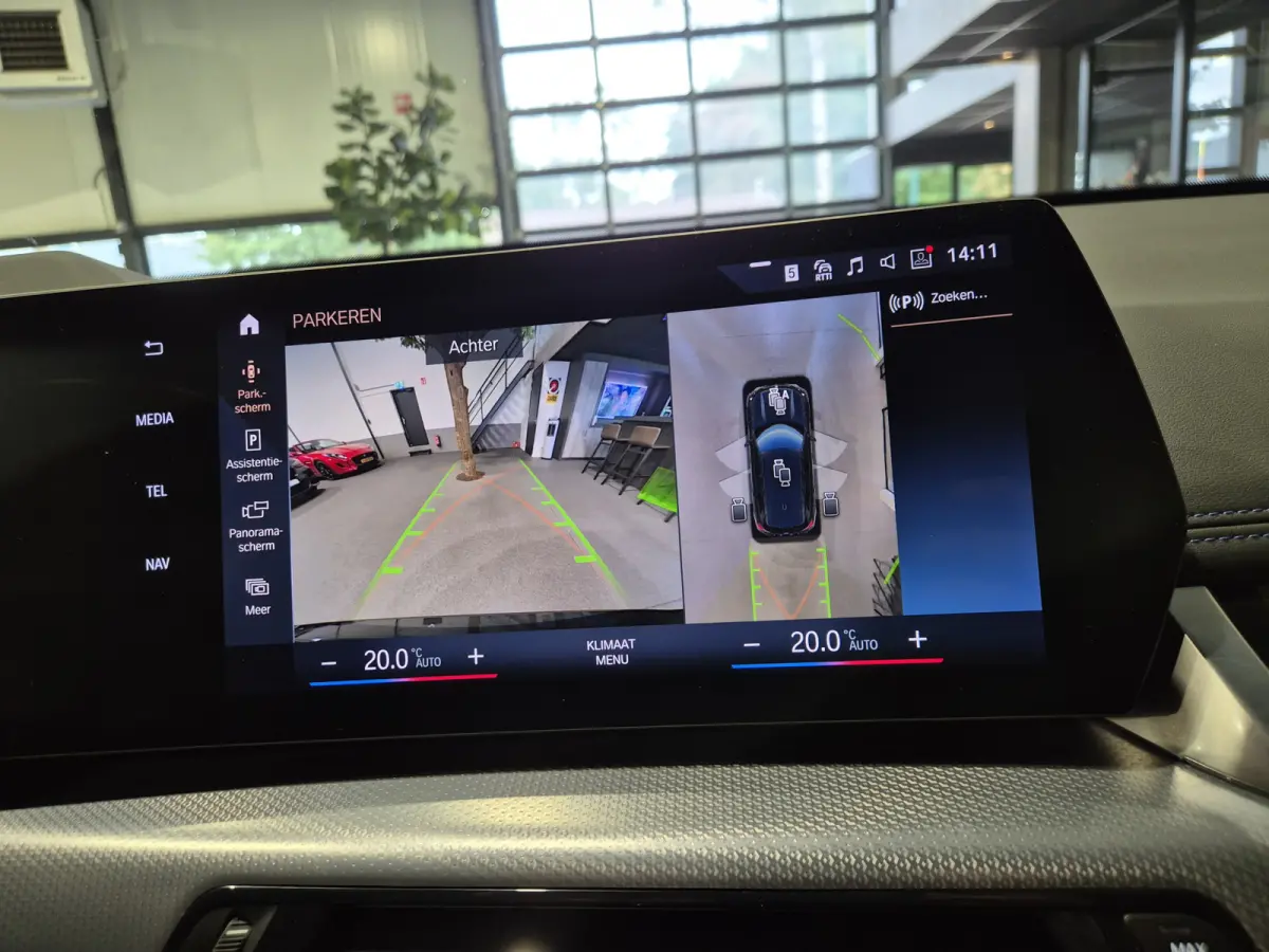 xDrive25e M-Sport | 360 Camera | Stoelverwarming | HUD