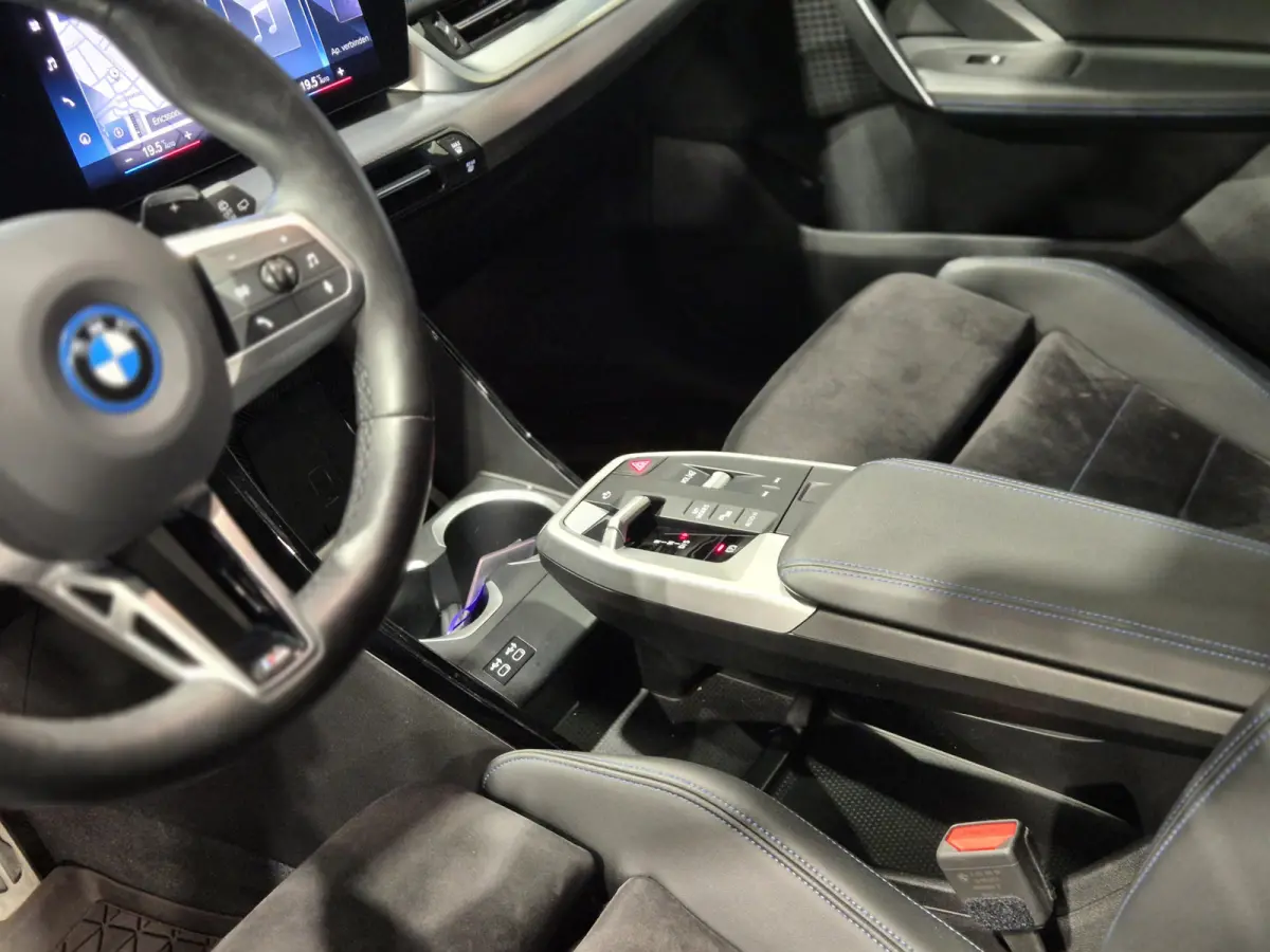 xDrive25e M-Sport | 360 Camera | Stoelverwarming | HUD