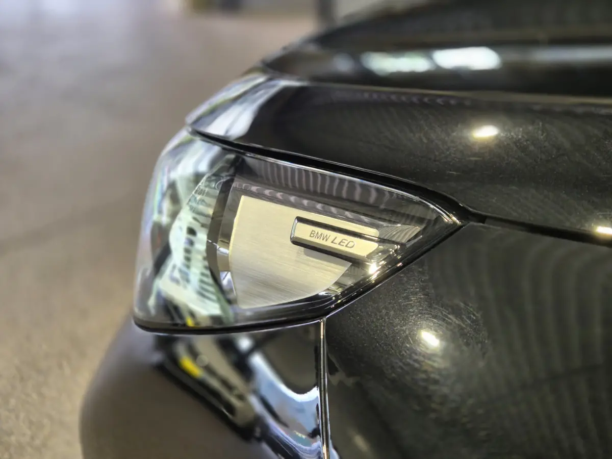 xDrive25e M-Sport | 360 Camera | Stoelverwarming | HUD