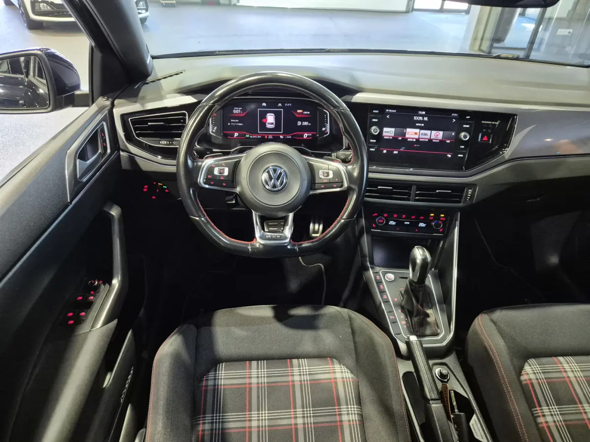 2.0 TSI GTI 200 PK | Virtual | DSG | Camera | CarPlay/Android