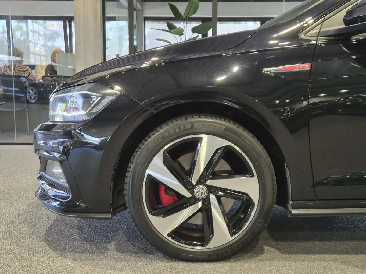 2.0 TSI GTI 200 PK | Virtual | DSG | Camera | CarPlay/Android