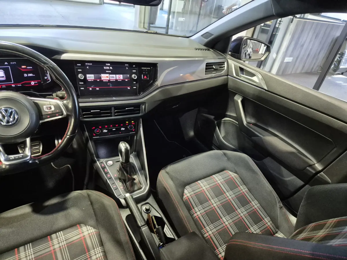 2.0 TSI GTI 200 PK | Virtual | DSG | Camera | CarPlay/Android