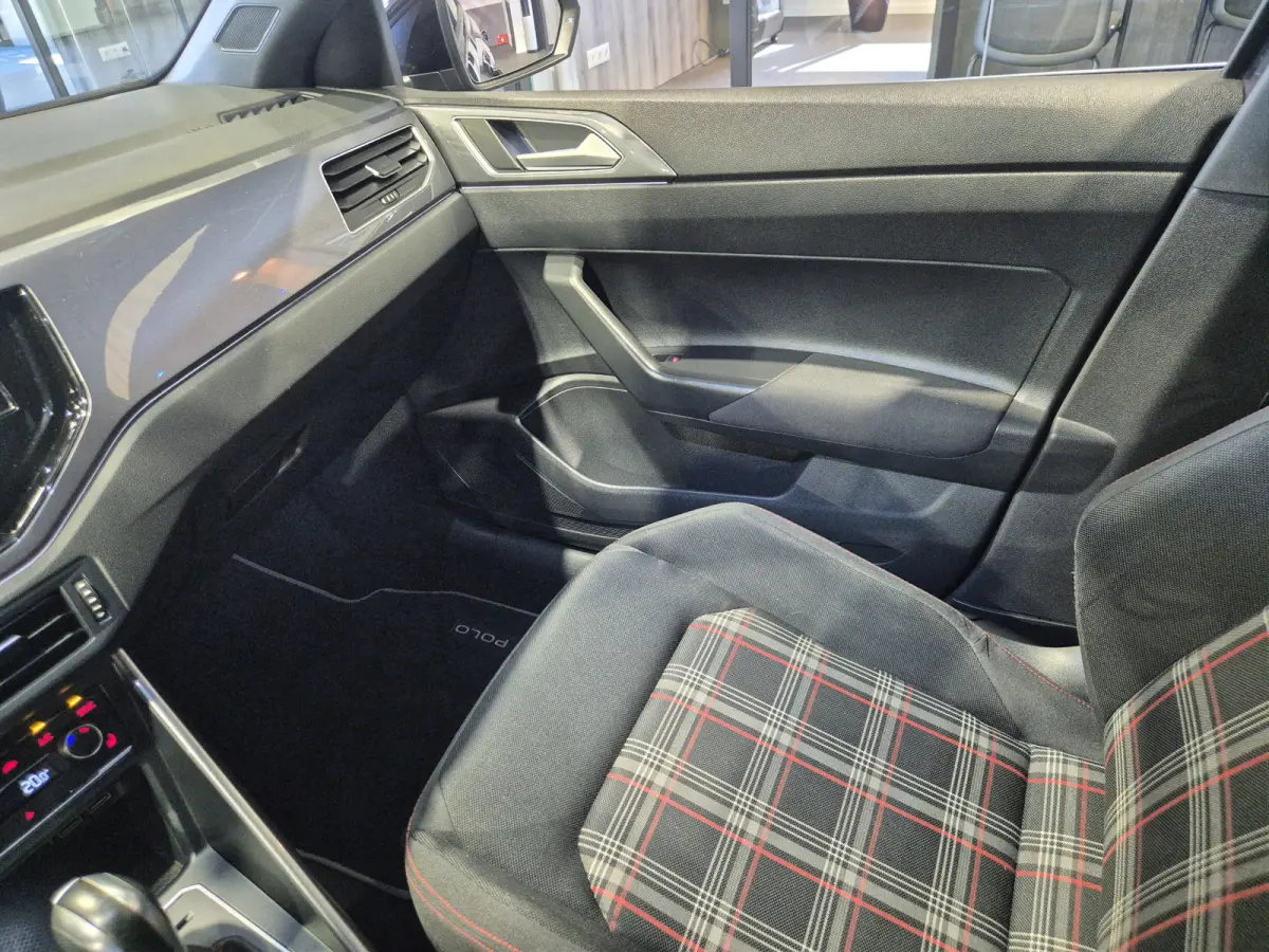 2.0 TSI GTI 200 PK | Virtual | DSG | Camera | CarPlay/Android