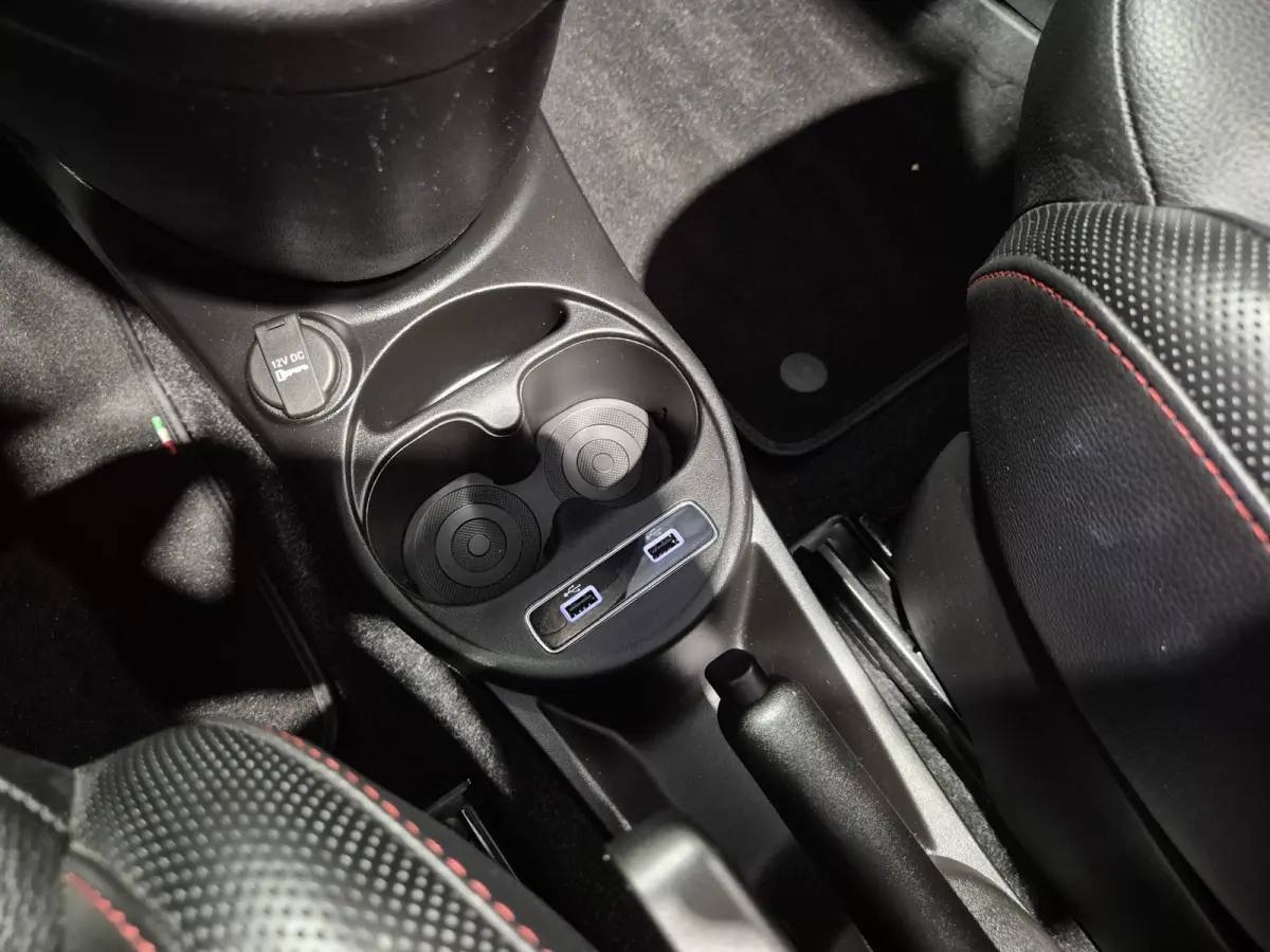 1.0 Dolcevita Navigatie | Android-Carplay | Leder | Cruise | Airco