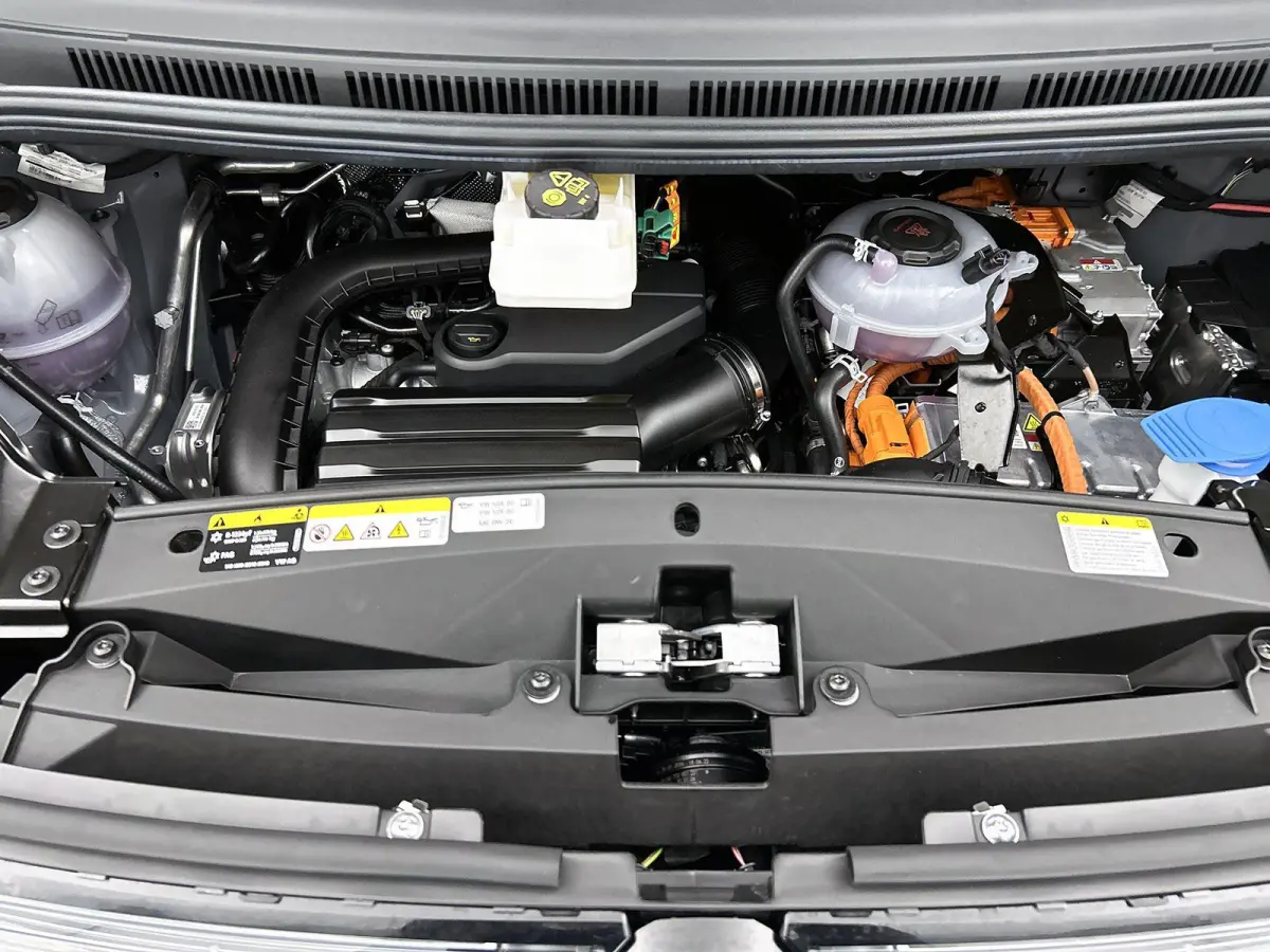 1.5 eHybrid L2 Bulli Edition 4Motion 245PK | Trekhaak | Airco | Navigatie met Apple Carplay/Android Auto | Achteruitrijcamera | Stoelverwarming | Cruise Control | Dynamisch onderstel | Anti-