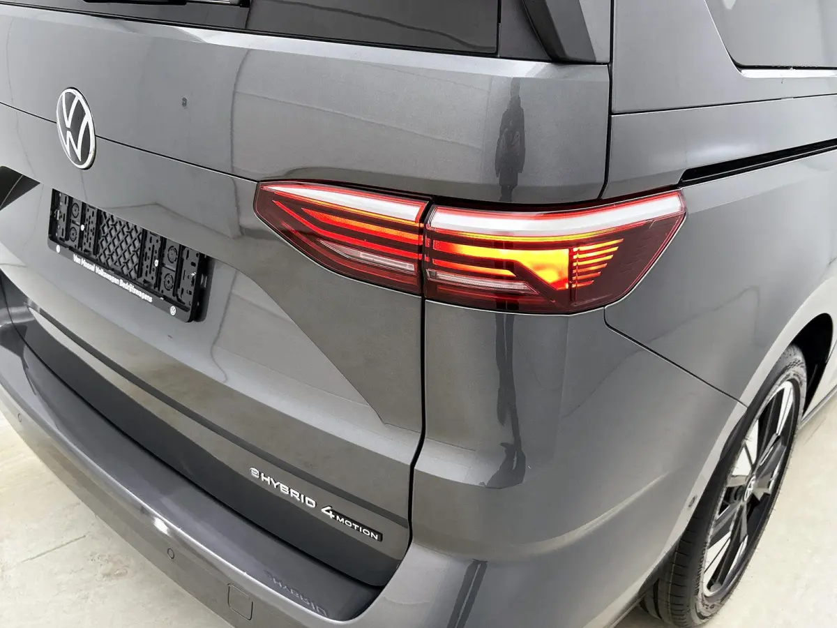 1.5 eHybrid L2 Bulli Edition 4Motion 245PK | Trekhaak | Airco | Navigatie met Apple Carplay/Android Auto | Achteruitrijcamera | Stoelverwarming | Cruise Control | Dynamisch onderstel | Anti-