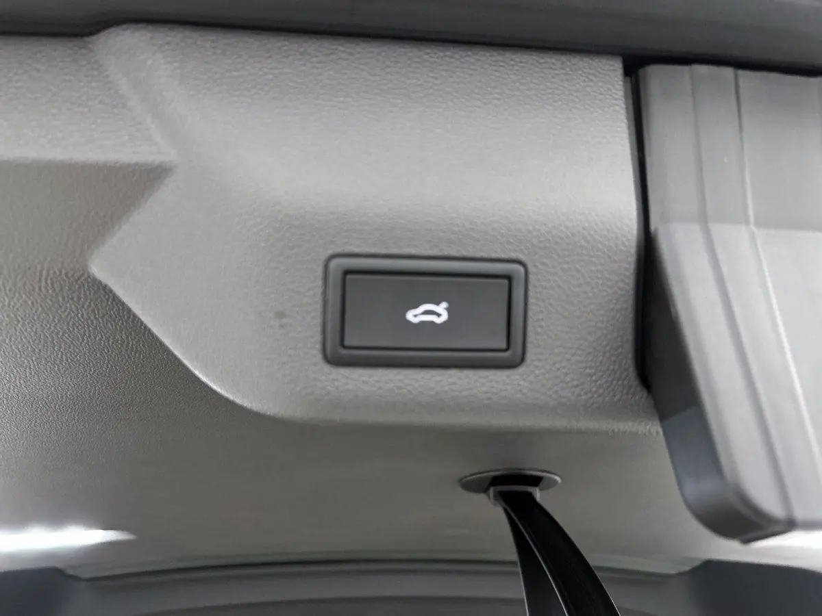 1.5 eHybrid L2 Bulli Edition 4Motion 245PK | Trekhaak | Airco | Navigatie met Apple Carplay/Android Auto | Achteruitrijcamera | Stoelverwarming | Cruise Control | Dynamisch onderstel | Anti-