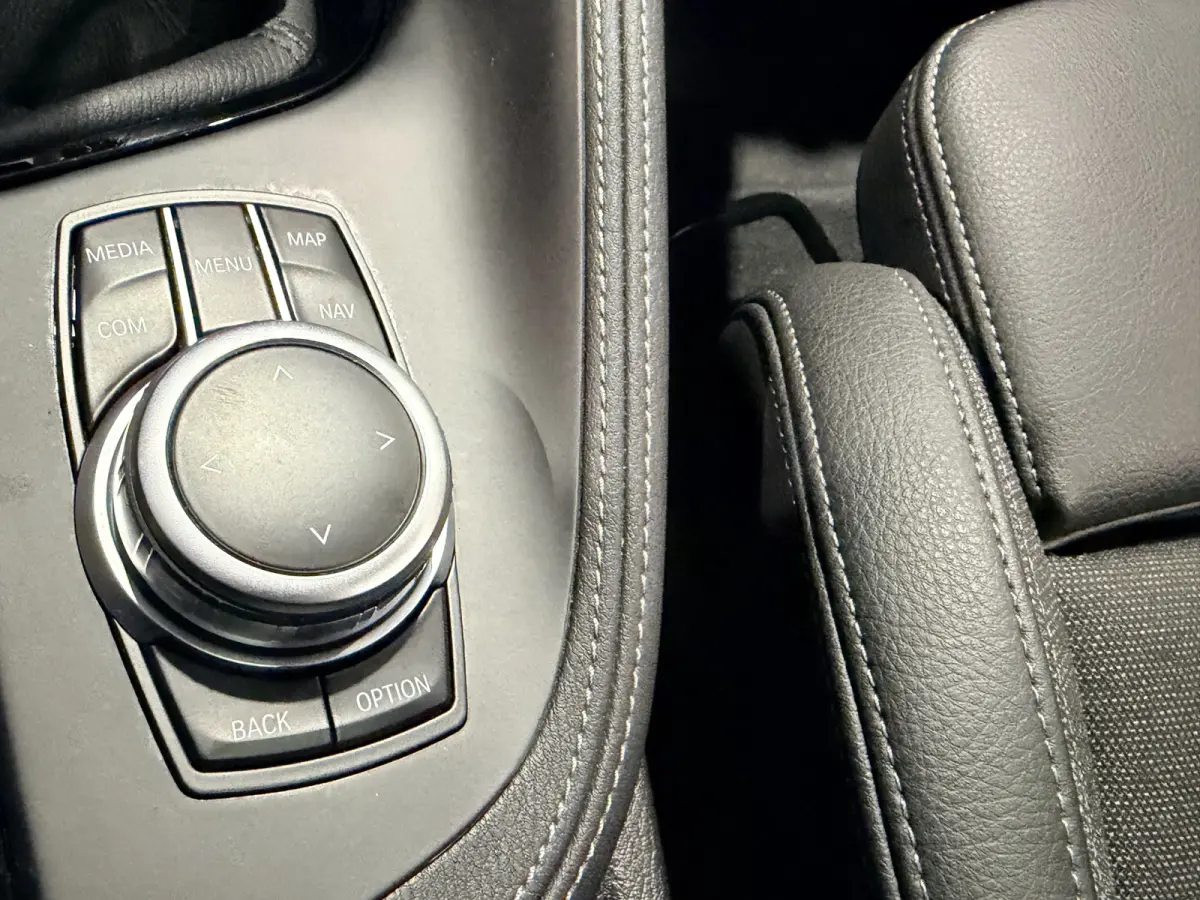 xDrive25e High Executive M-Sport | Panorama | HUD | Camera | Carplay