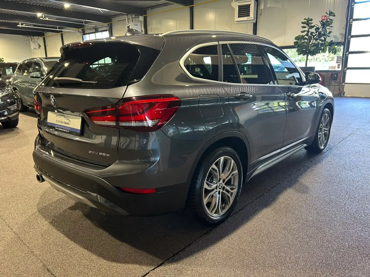 xDrive25e Executive X-Line | Camera | Stoelverwarming | HUD | Navigatie