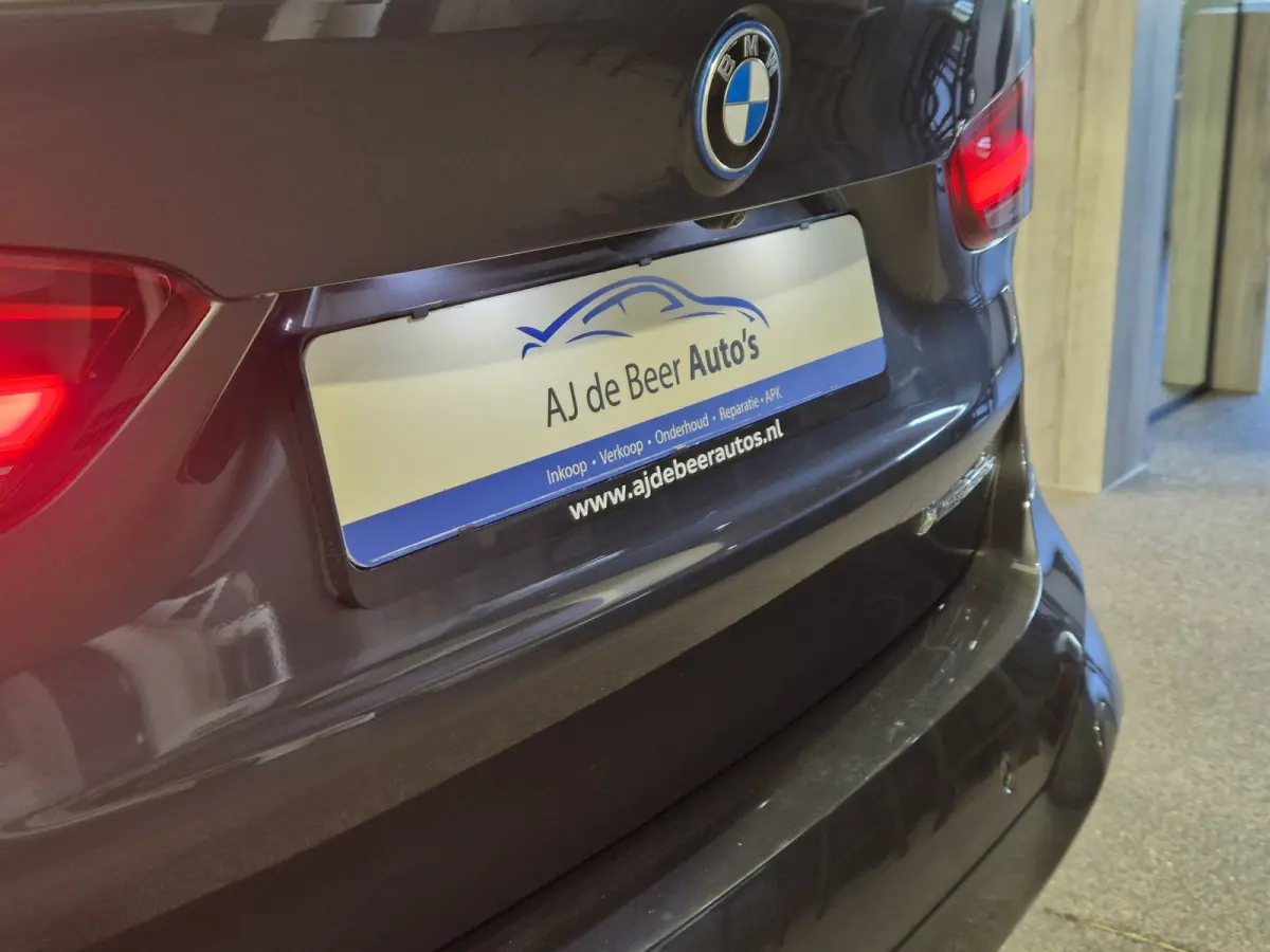 xDrive25e eDrive Edition M-Sport | Panorama | 19” | Camera | Electrische stoelen | CarPlay