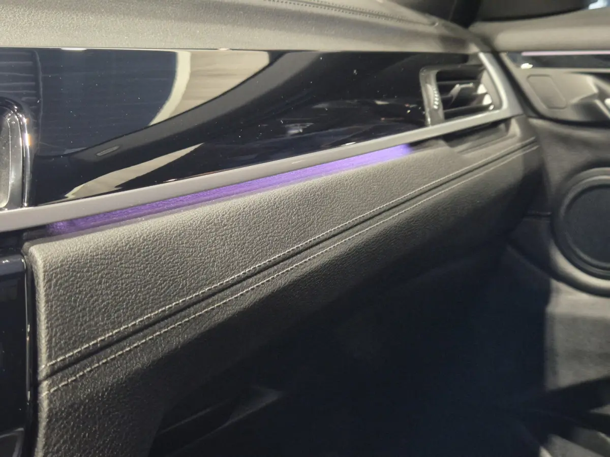 xDrive25e eDrive Edition M-Sport | Panorama | 19” | Camera | Electrische stoelen | CarPlay