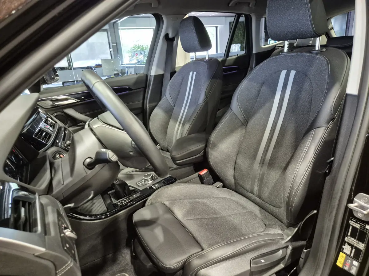 xDrive25e Executive Sportline | Sparkling Brown | Camera | HUD | Stoelverwarming
