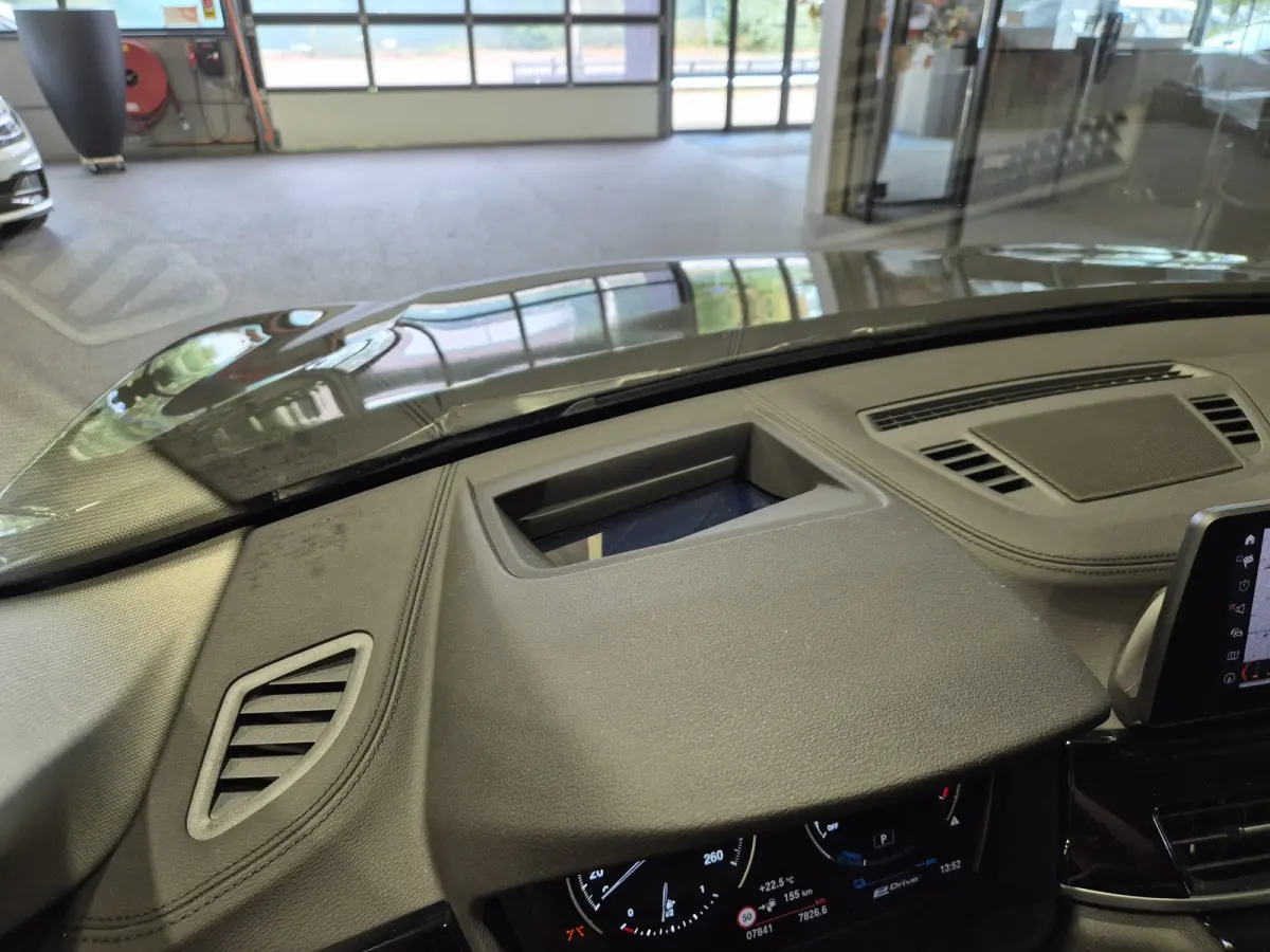 xDrive25e Executive Sportline | Sparkling Brown | Camera | HUD | Stoelverwarming