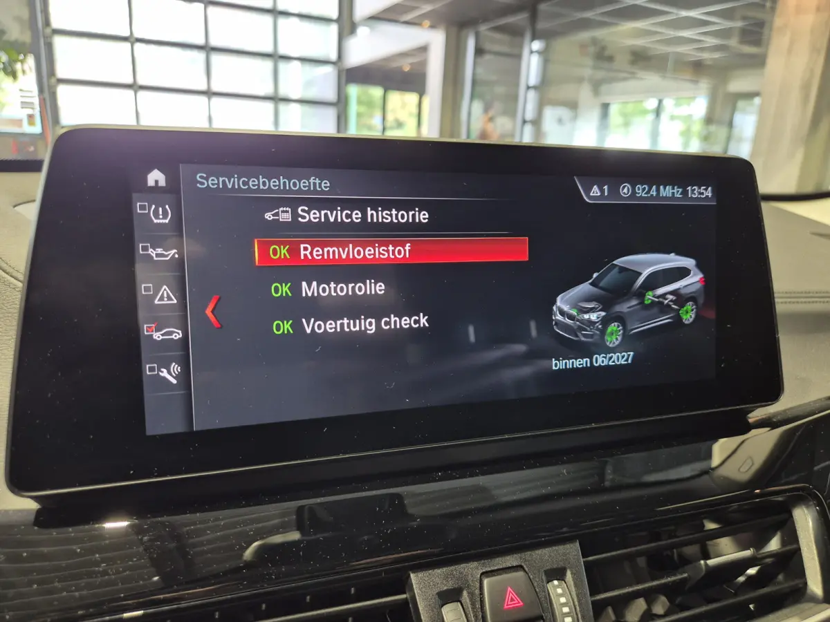 xDrive25e Executive Sportline | Sparkling Brown | Camera | HUD | Stoelverwarming