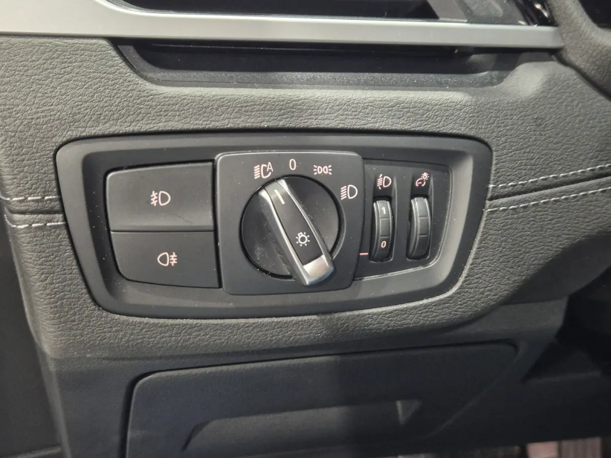 xDrive25e Executive Sportline | Sparkling Brown | Camera | HUD | Stoelverwarming