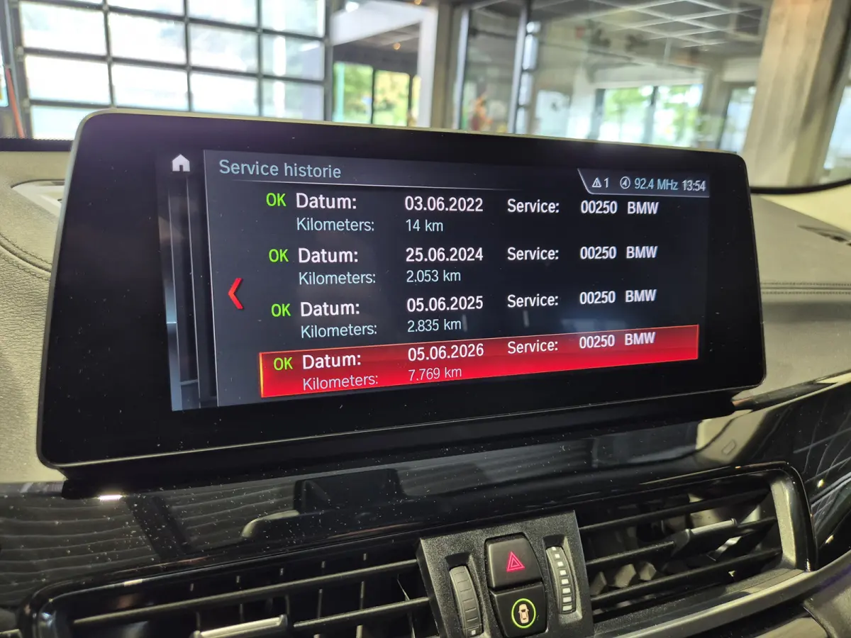 xDrive25e Executive Sportline | Sparkling Brown | Camera | HUD | Stoelverwarming