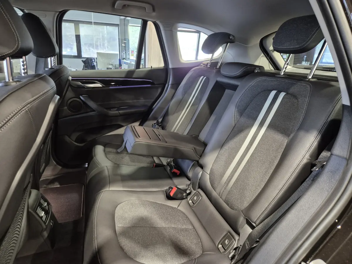 xDrive25e Executive Sportline | Sparkling Brown | Camera | HUD | Stoelverwarming