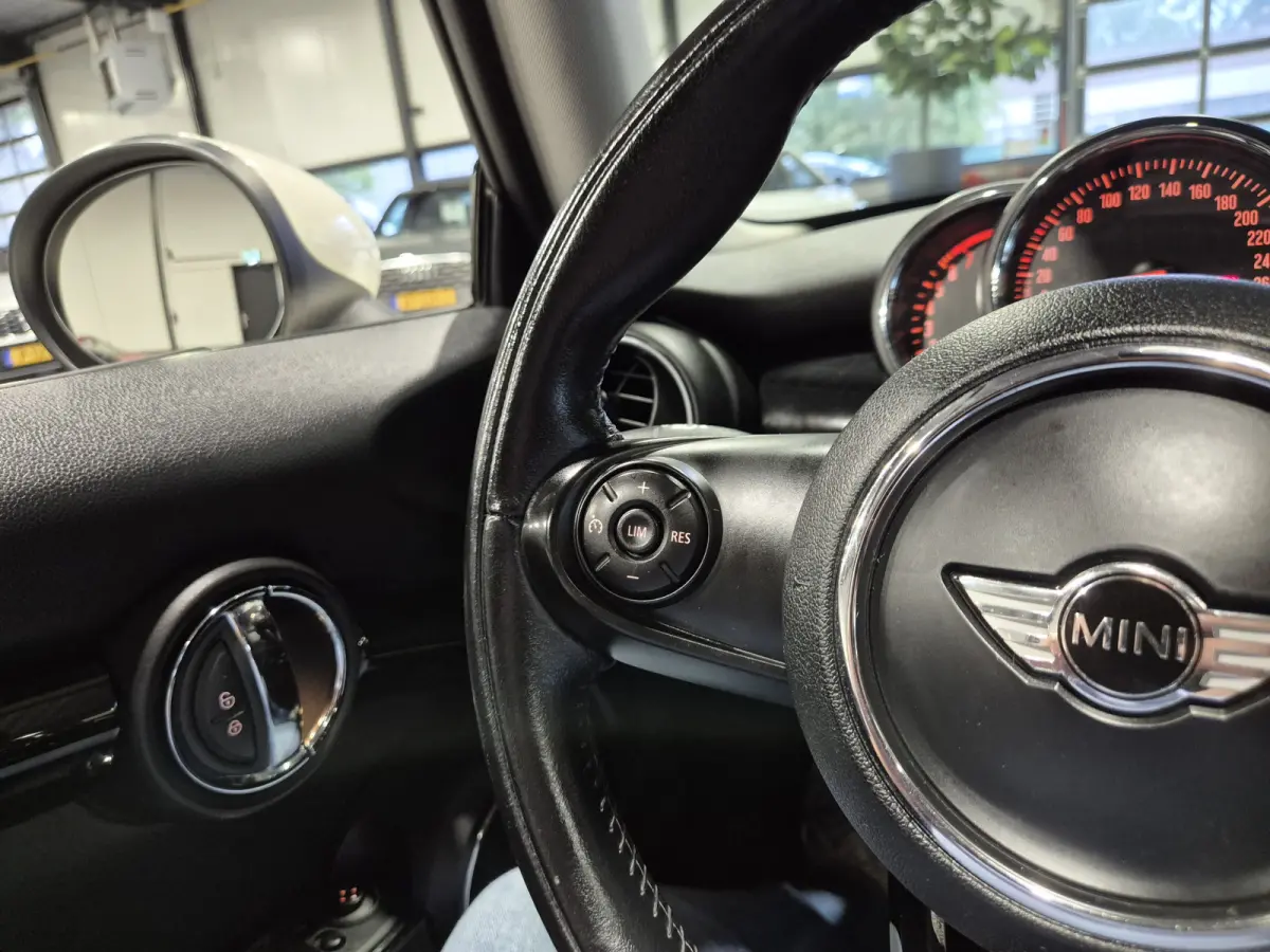 2.0 Cooper S Panorama | LED | Navigatie | Cruise | Nette auto