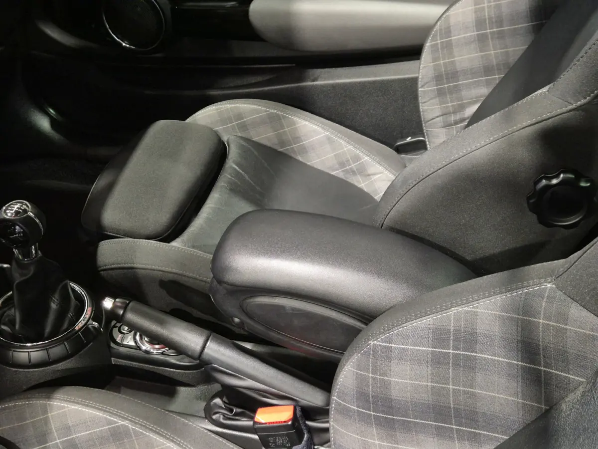 2.0 Cooper S Panorama | LED | Navigatie | Cruise | Nette auto