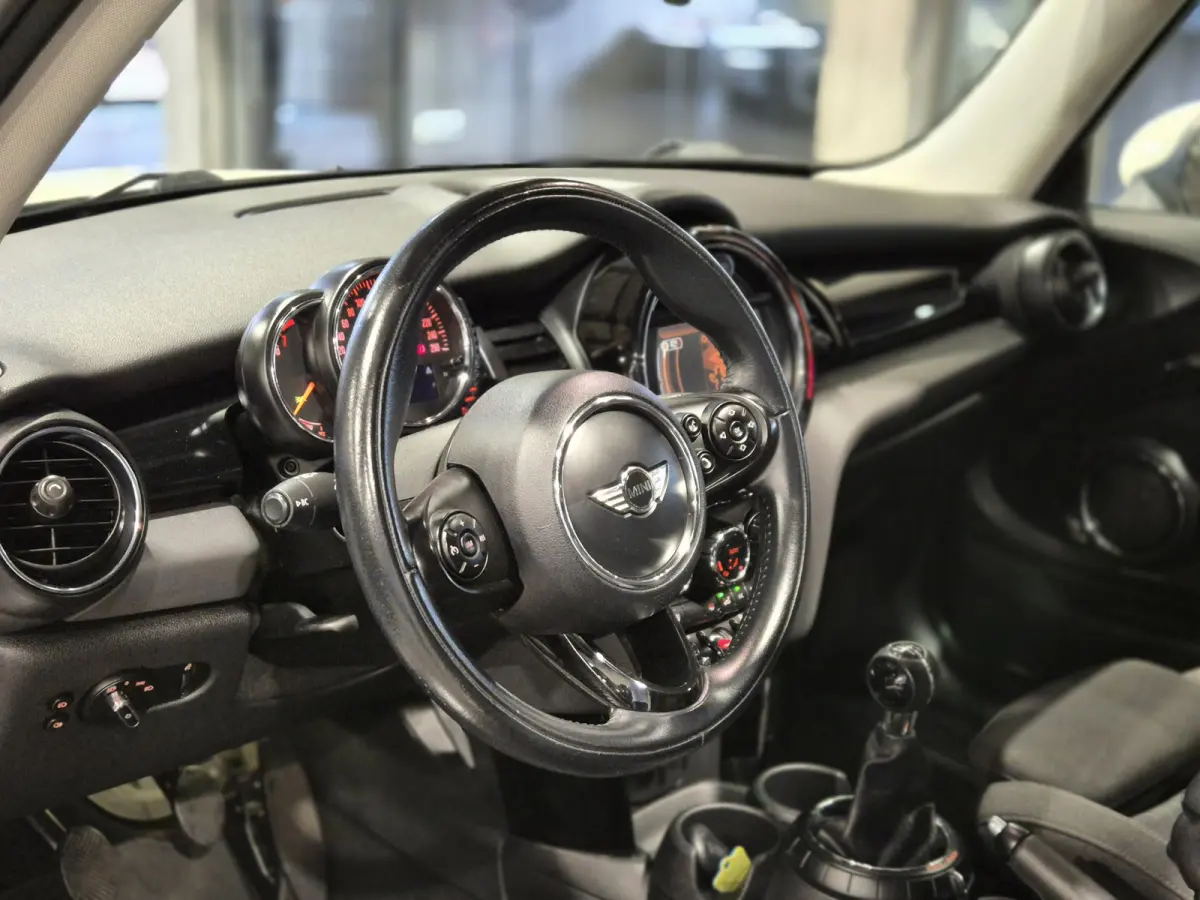 2.0 Cooper S Panorama | LED | Navigatie | Cruise | Nette auto