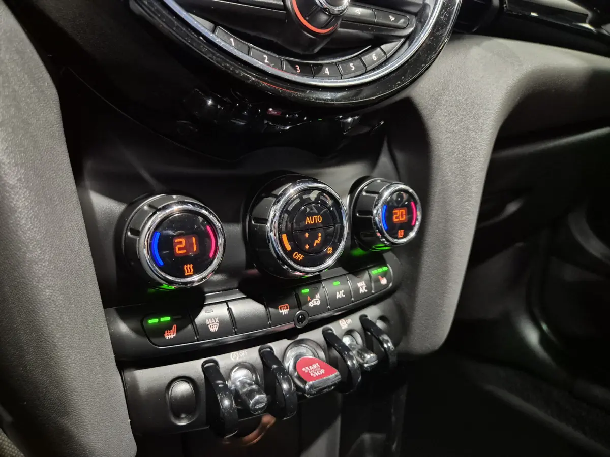 2.0 Cooper S Panorama | LED | Navigatie | Cruise | Nette auto