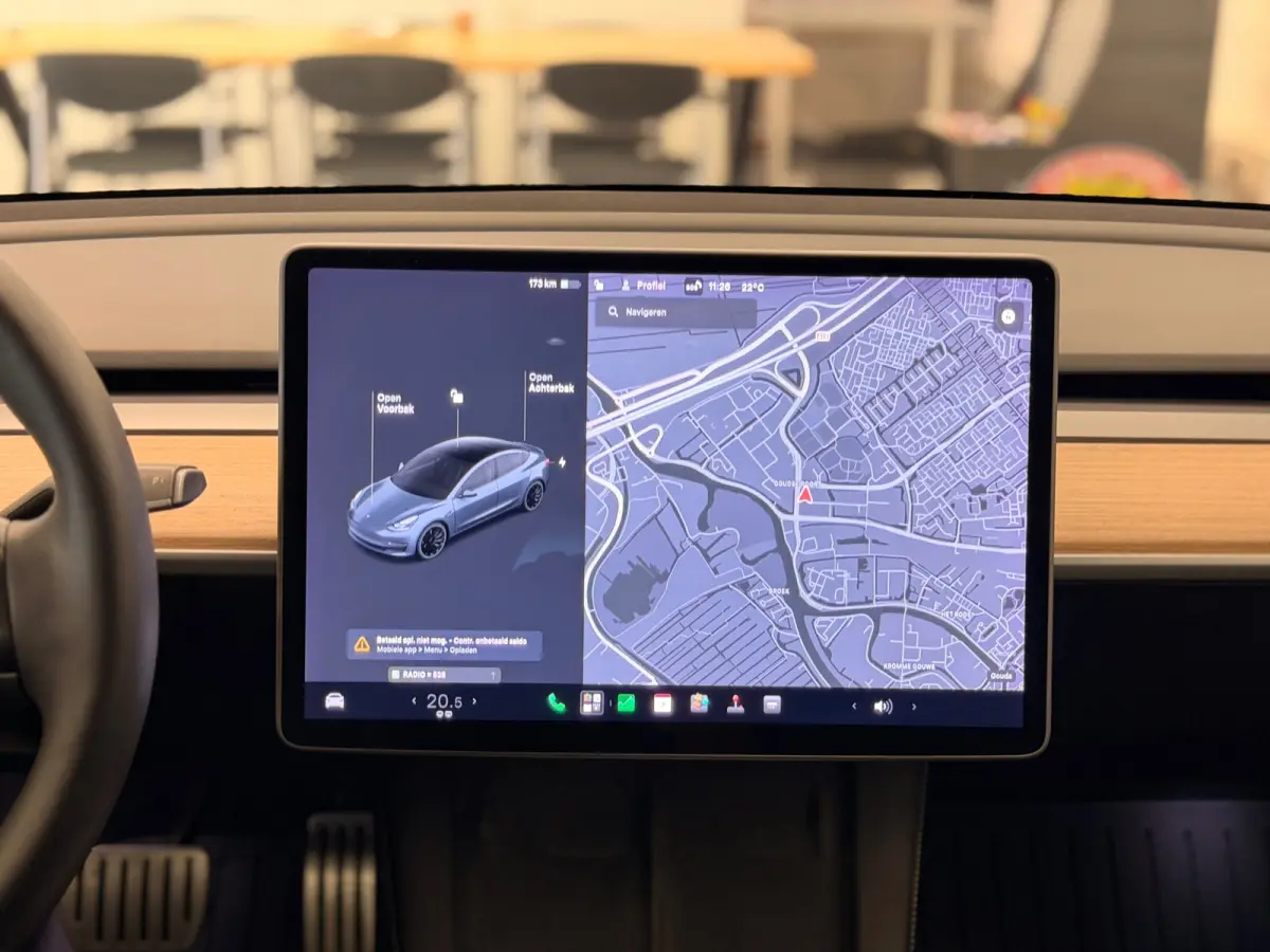 Performance AWD 75 kWh Soh 86,2% Full FSD 463pk 3,4 0-100