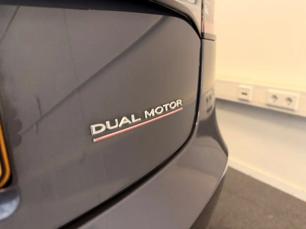 Performance AWD 75 kWh Soh 86,2% Full FSD 463pk 3,4 0-100