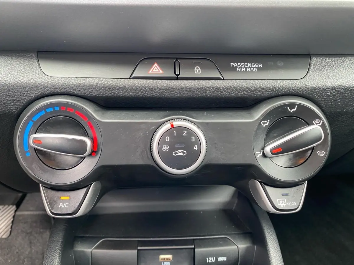 1.0 T-GDi MHEV ComfortLine | Airco | Navigatie | Cruise control | Parkeercamera | Apple Carplay/Android Auto