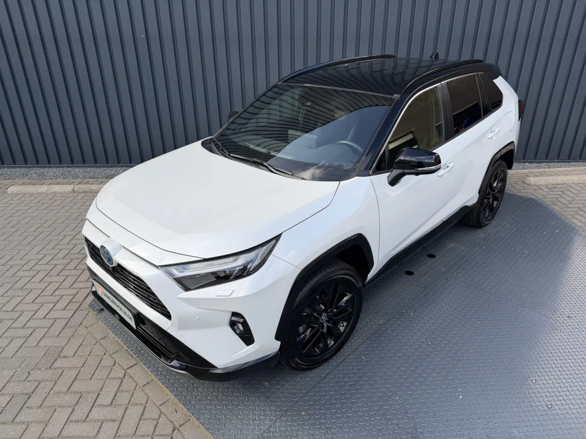 2.5 Hybrid AWD Bi tone | FACELIFT Digitaal dashboard | 360 camera | JBL | Rijklaar!!