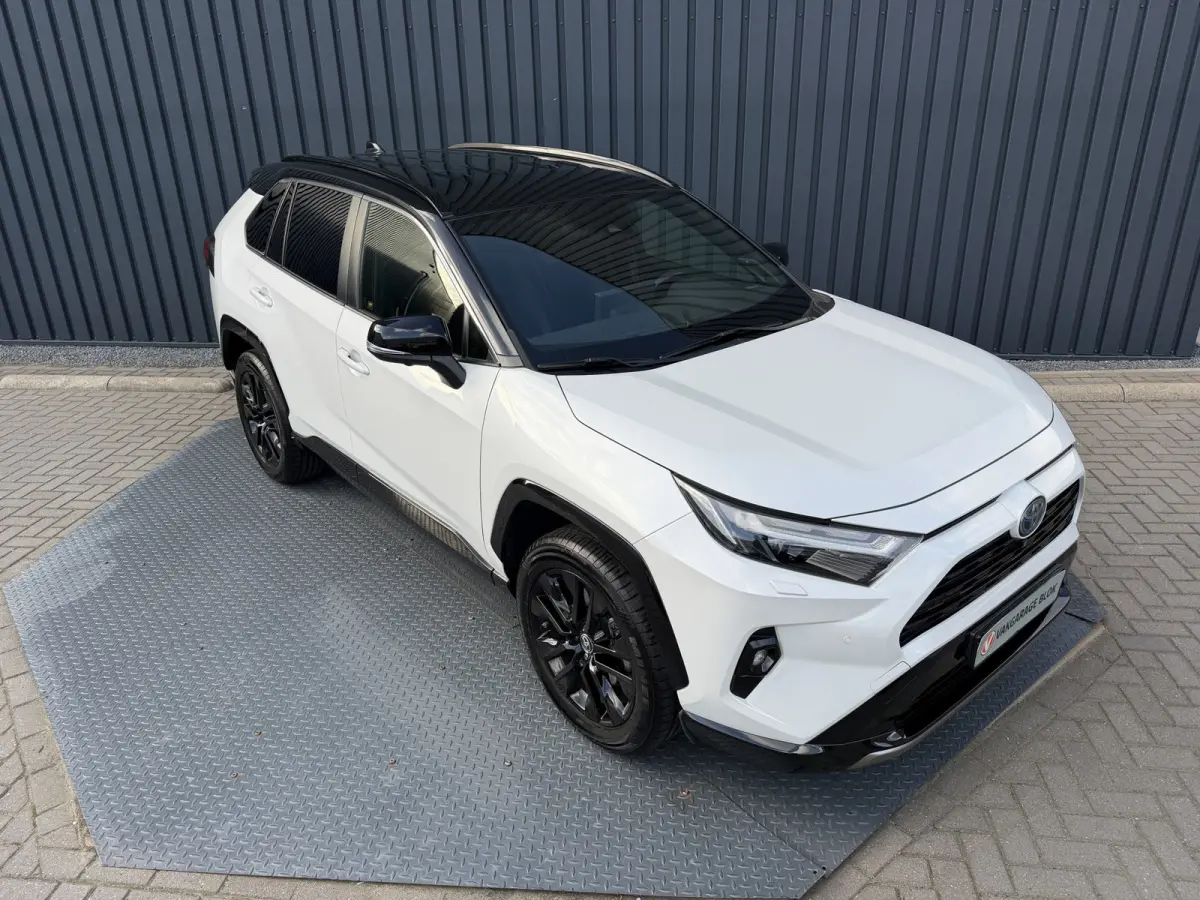 2.5 Hybrid AWD Bi tone | FACELIFT Digitaal dashboard | 360 camera | JBL | Rijklaar!!