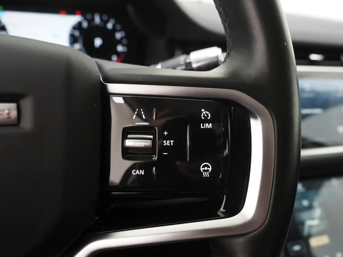 1.5 P300e AWD SE | Panoramadak | Leder | Trekhaak | 360 | Memory | Keyless | Virtual | Dodehoek | Carplay