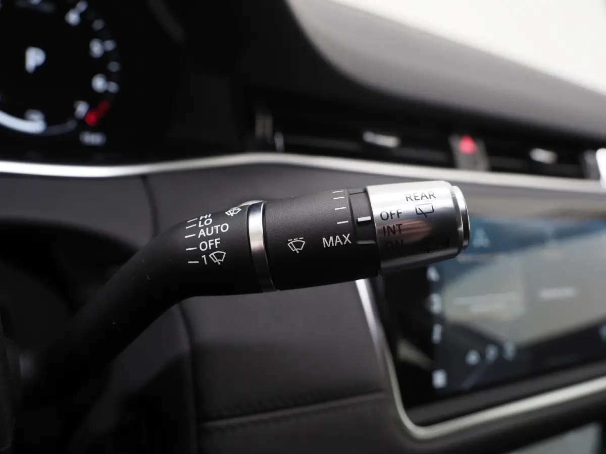1.5 P300e AWD SE | Panoramadak | Leder | Trekhaak | 360 | Memory | Keyless | Virtual | Dodehoek | Carplay