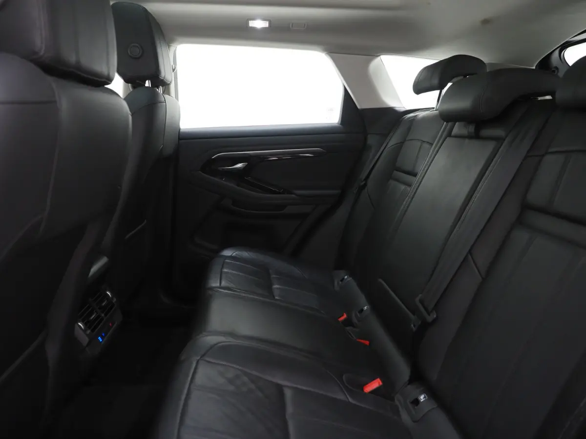1.5 P300e AWD SE | Panoramadak | Leder | Trekhaak | 360 | Memory | Keyless | Virtual | Dodehoek | Carplay