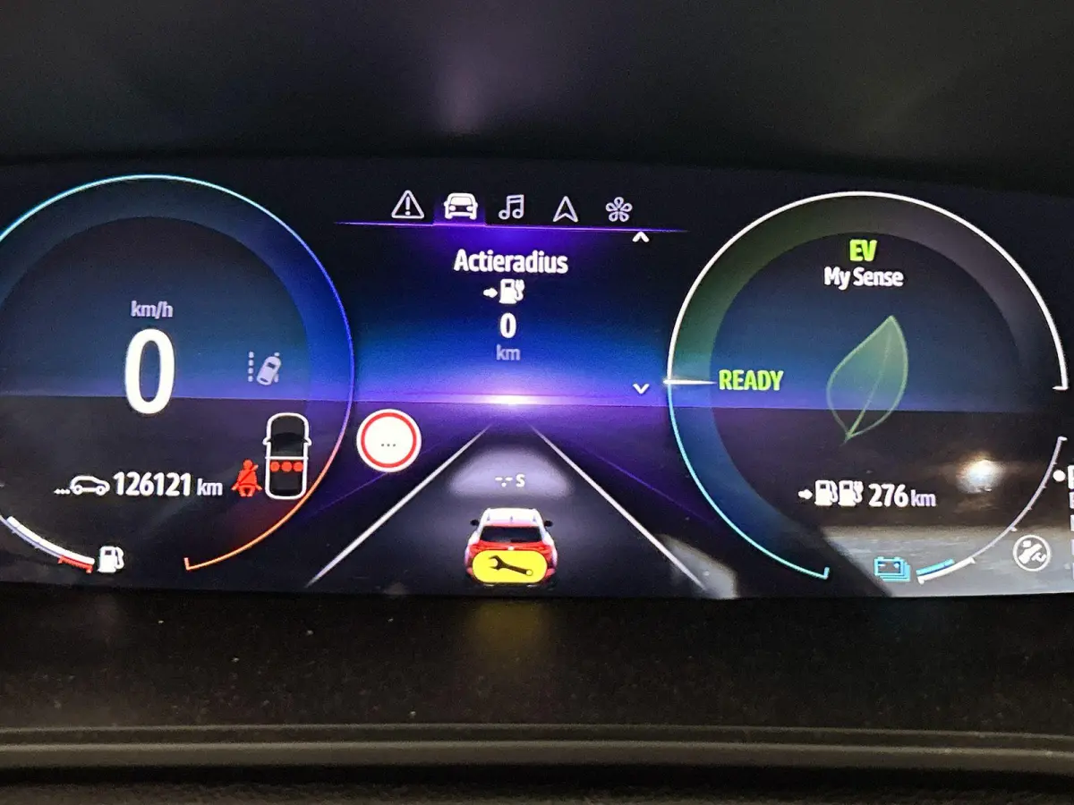 Estate 1.6 Plug-In Hybrid 160 Business Edition One | Automaat | Panoramadak | Lederen Bekleding | Stoel + Stuurverwarming | Camera | Sfeerverlichting |