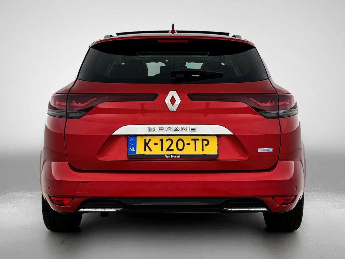 Estate 1.6 Plug-In Hybrid 160 Business Edition One | Automaat | Panoramadak | Lederen Bekleding | Stoel + Stuurverwarming | Camera | Sfeerverlichting |